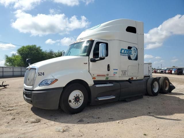 2018 International LT625