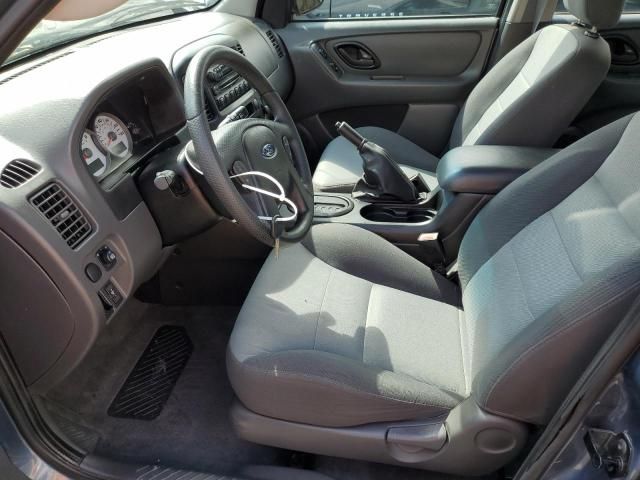 2005 Ford Escape XLS