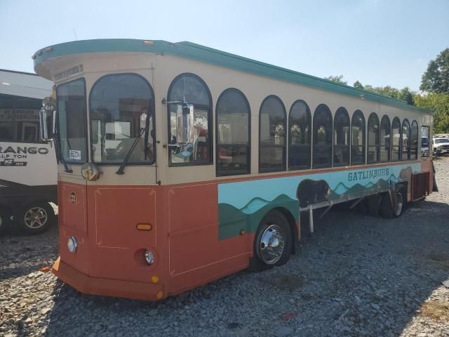 2008 Freightliner Chassis X Line Shuttle Bus