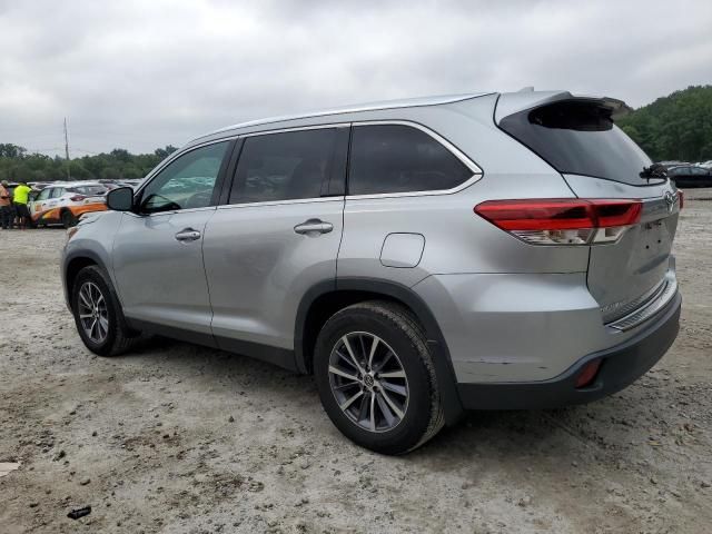 2019 Toyota Highlander SE