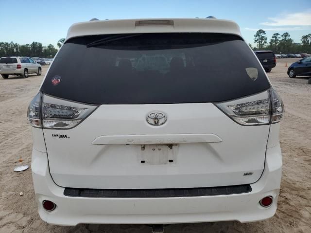 2013 Toyota Sienna Sport