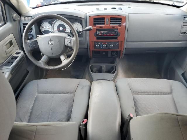 2005 Dodge Dakota Quad SLT