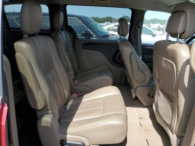 2014 Chrysler Town & Country Touring