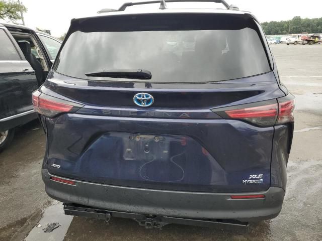 2021 Toyota Sienna XLE