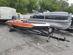 Salvage boats for sale at Cahokia Heights, IL auction: 2015 Llyb 40TALFBGM