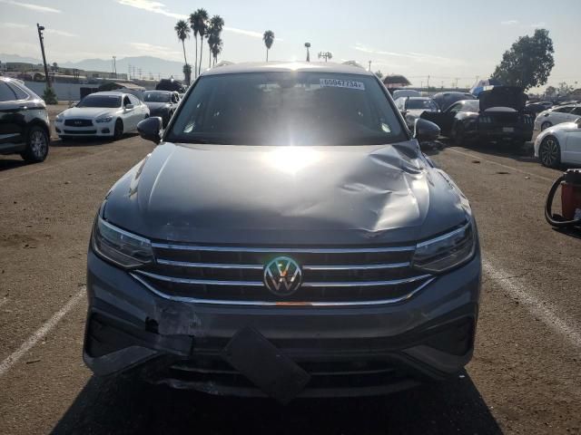 2022 Volkswagen Tiguan SE