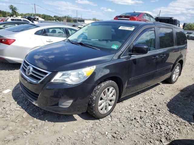 2012 Volkswagen Routan SE