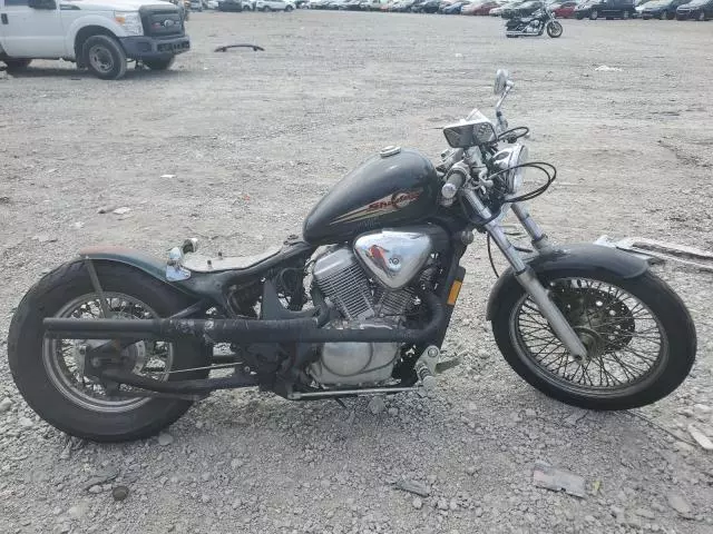 2000 Honda VT600 C