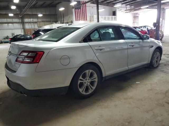 2015 Ford Taurus SE