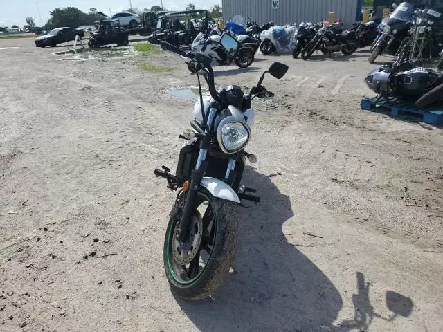 2015 Kawasaki EN650 B