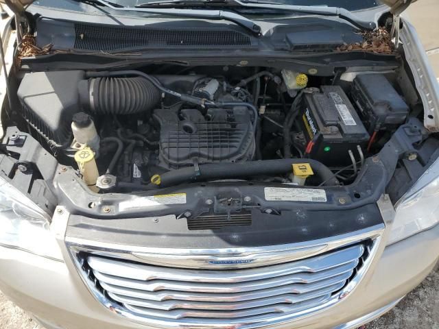 2012 Chrysler Town & Country Touring