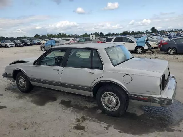 1990 Oldsmobile Delta 88 Royale