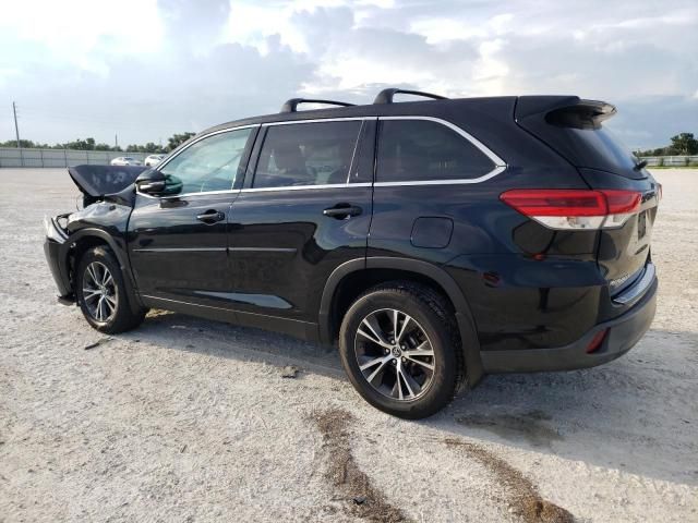 2019 Toyota Highlander LE