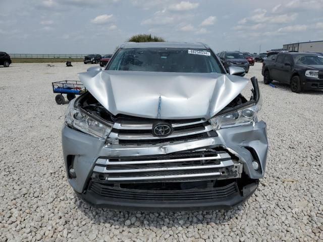 2019 Toyota Highlander SE