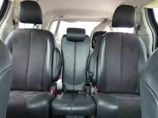 2011 Toyota Sienna Sport