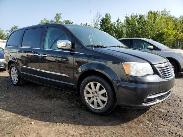 2011 Chrysler Town & Country Touring L