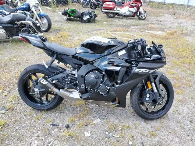 2024 Yamaha YZFR1