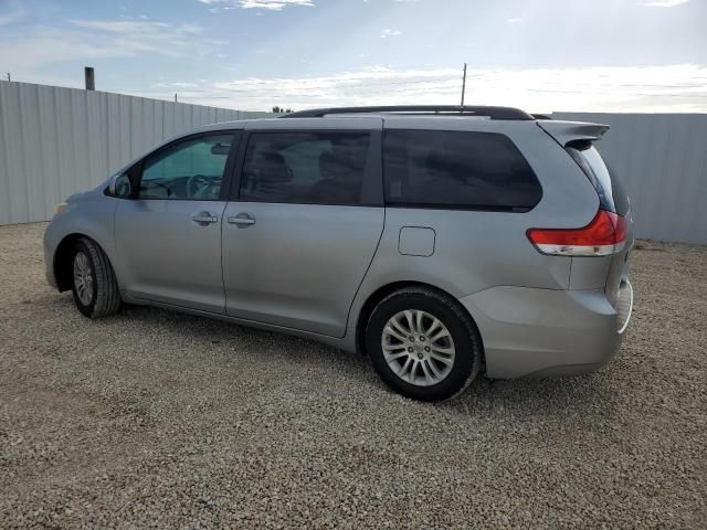 2014 Toyota Sienna XLE