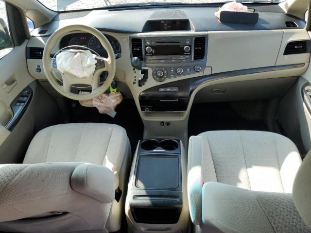 2012 Toyota Sienna LE