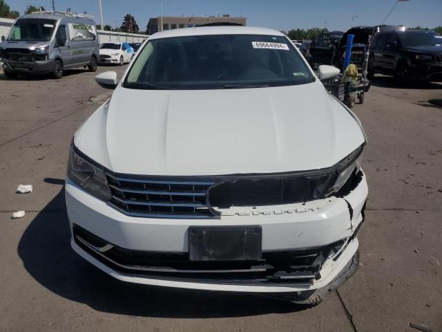 2018 Volkswagen Passat S