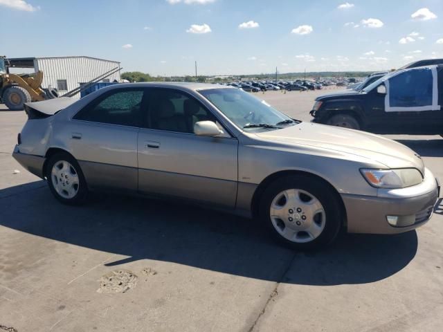 2000 Lexus ES 300