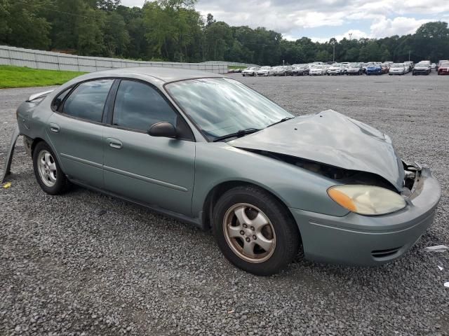 2005 Ford Taurus SE