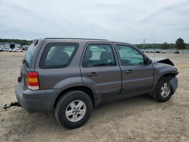 2005 Ford Escape XLS