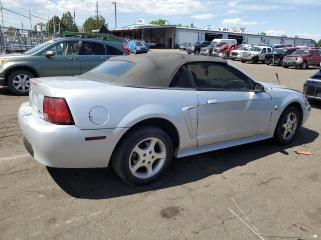 2004 Ford Mustang