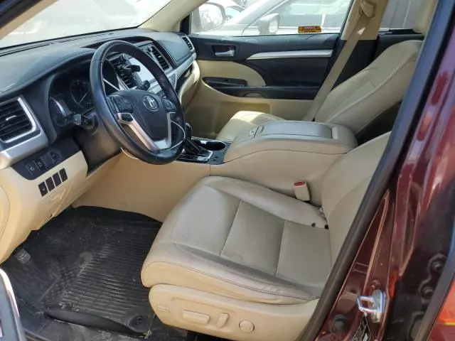 2019 Toyota Highlander SE