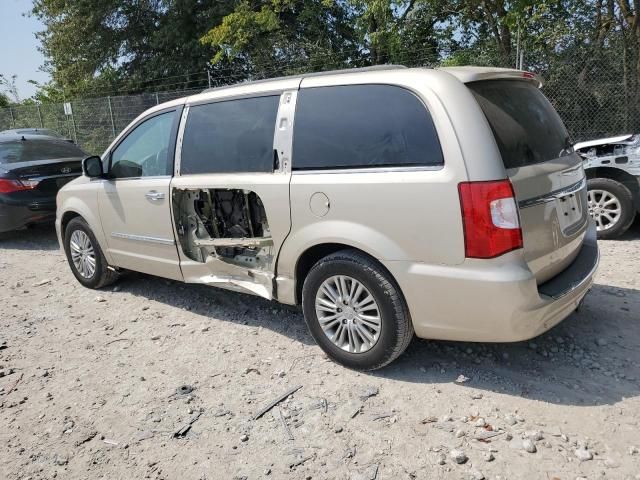 2016 Chrysler Town & Country Touring L