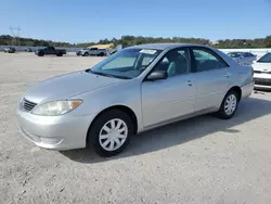 Carros salvage a la venta en subasta: 2005 Toyota Camry LE