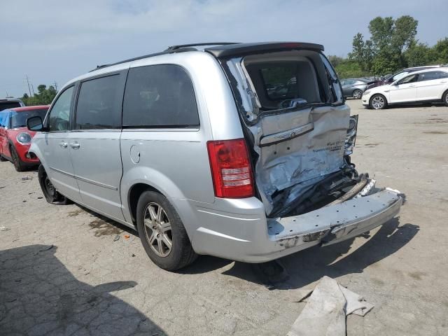 2010 Chrysler Town & Country Touring