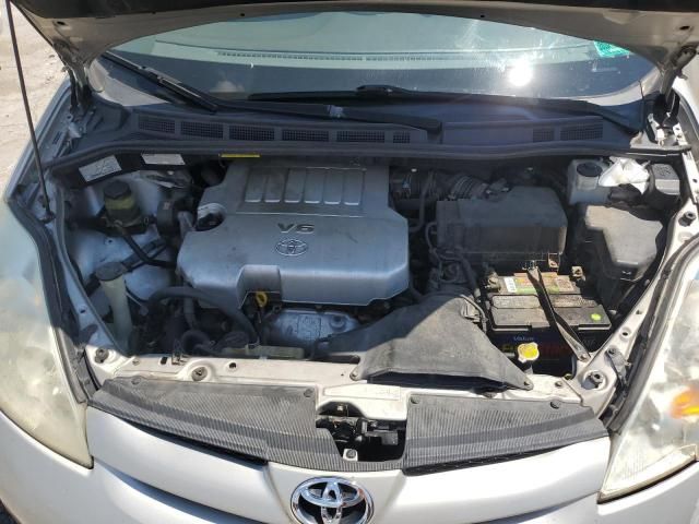 2009 Toyota Sienna CE