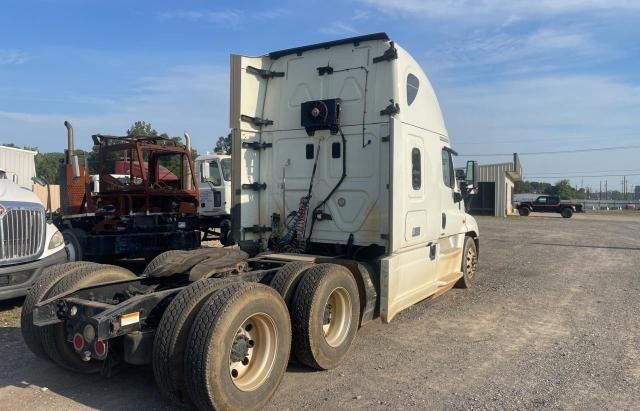 2016 Freightliner Cascadia 125