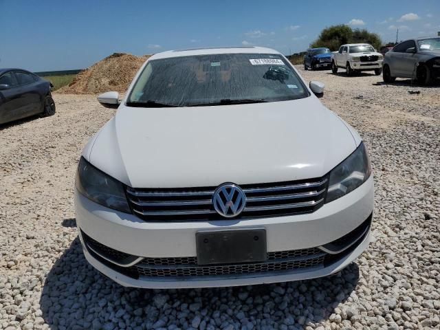 2012 Volkswagen Passat SE