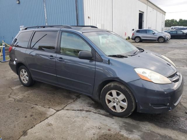 2009 Toyota Sienna CE