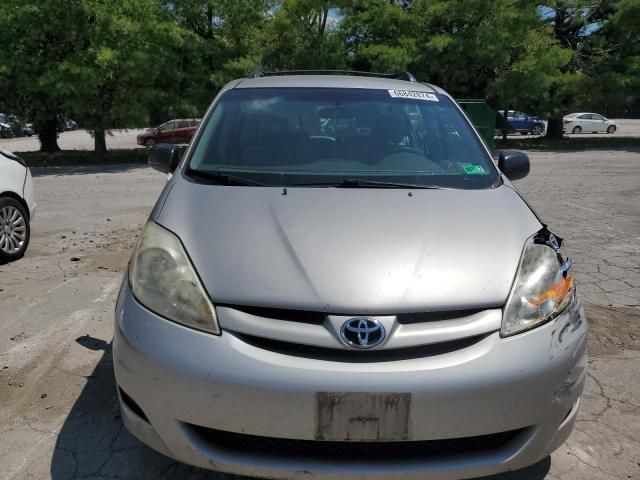 2009 Toyota Sienna CE