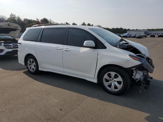 2015 Toyota Sienna Sport