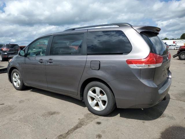 2011 Toyota Sienna LE