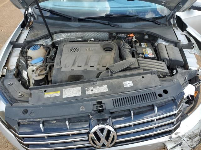 2014 Volkswagen Passat SE