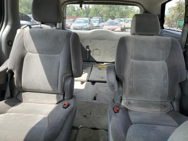 2008 Toyota Sienna CE