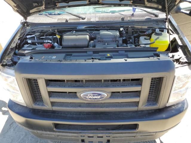 2024 Ford Econoline E350 Super Duty Cutaway Van