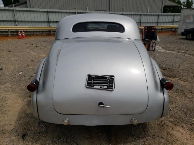 1939 Pontiac Deluxe