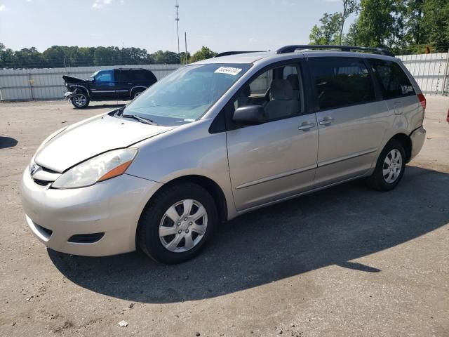 2009 Toyota Sienna CE