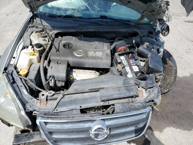 2002 Nissan Altima Base