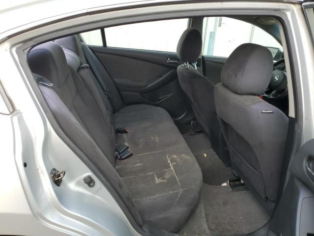 2010 Nissan Altima Base