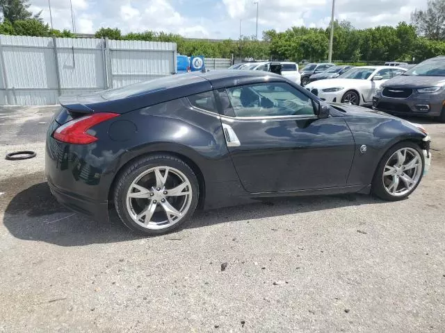 2011 Nissan 370Z Base