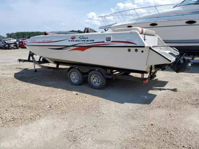 2005 Suntracker Partybarge