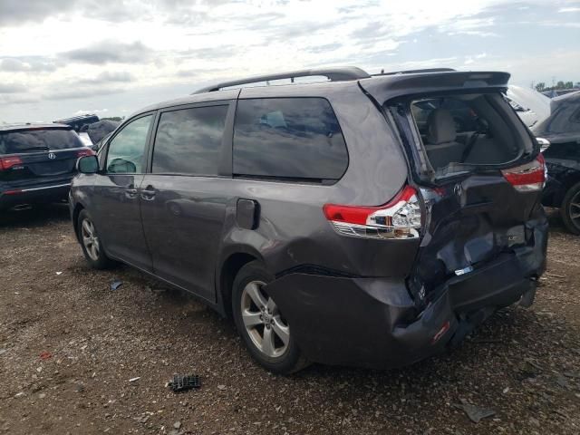 2011 Toyota Sienna LE