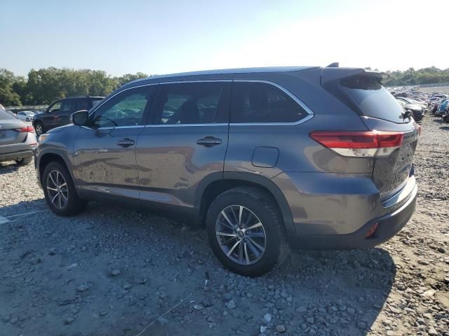 2019 Toyota Highlander SE